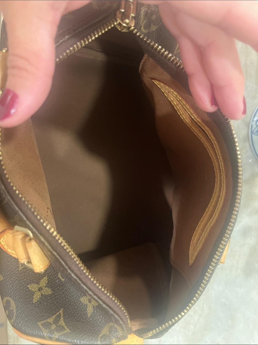 Louis Vuitton Speedy 25 Monogram - Picture 9 of 10